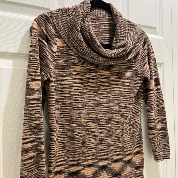 5 for $25! Laura Petites Sweater Tan Small - Picture 3 of 6
